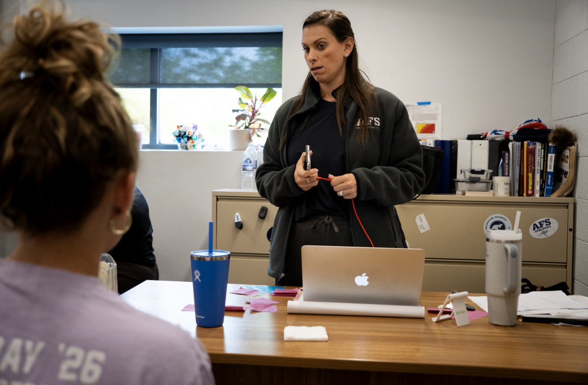 Image of Alexis in her office.